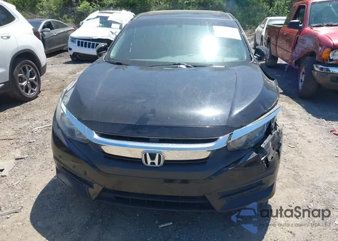 2018 Honda Civic Ex z USA, uszkodzony, nr VIN 19XFC2F7XJE032237